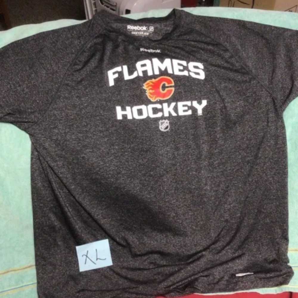 NHL Calgary Flames tshirt